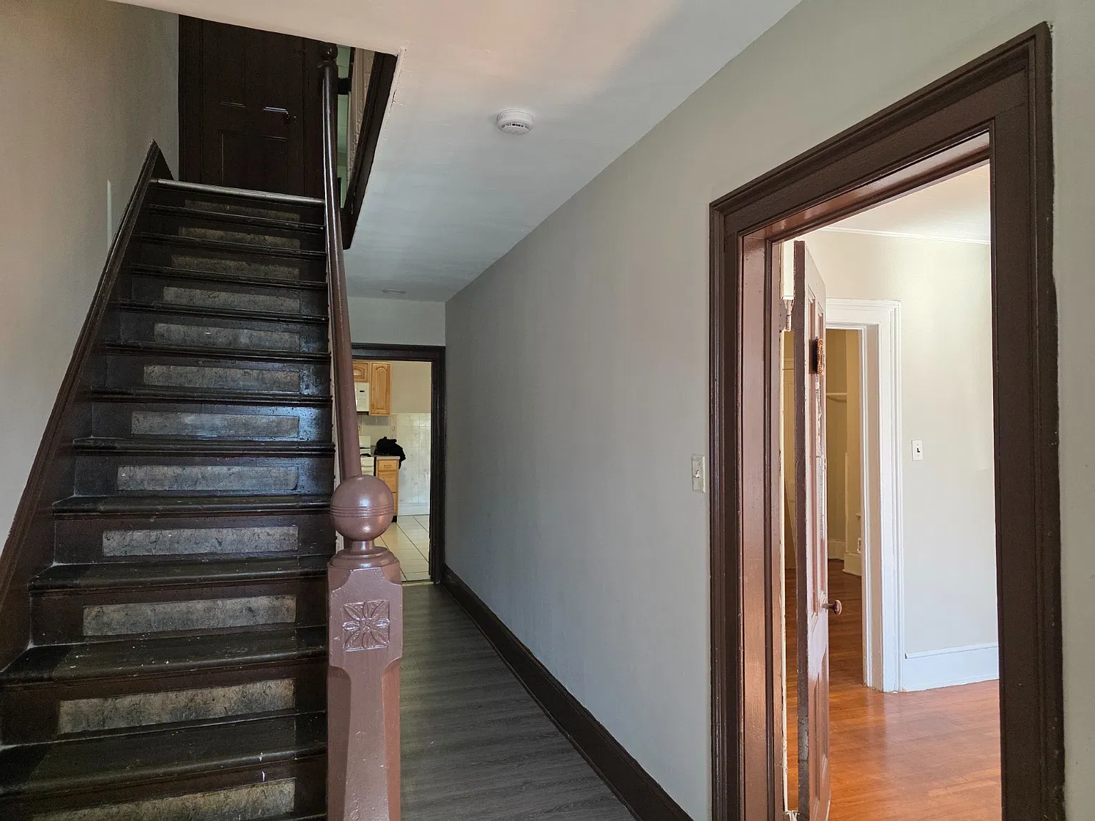 3 bed, $1,950 — Photo 2