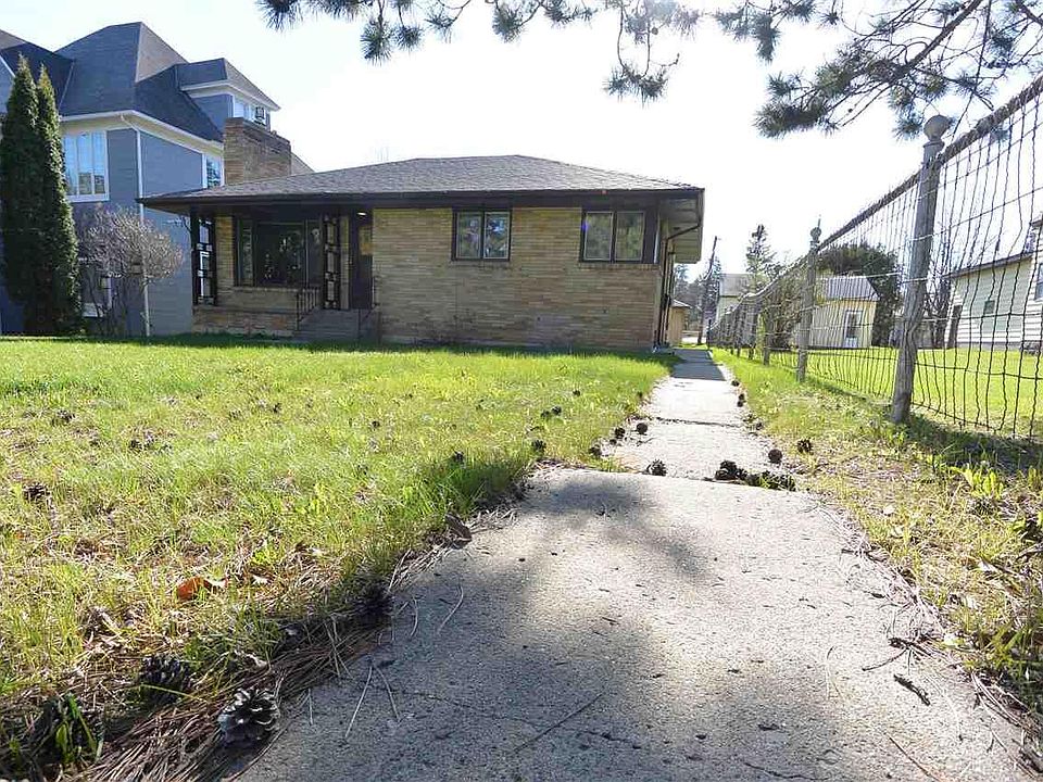 1st image of 105 S Fayal Ave