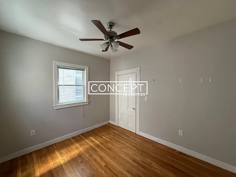 26 John F Kennedy St #7R — Photo 13