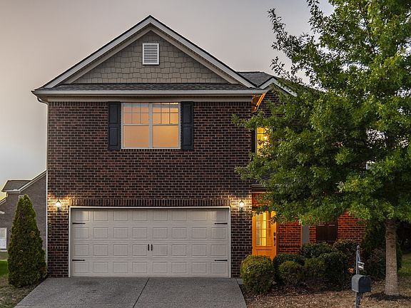 2nd image of 211 Hempstead Ct