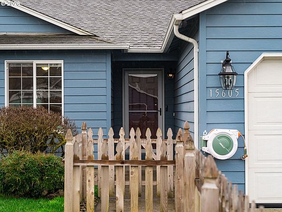 4th image of 15605 NE 91st St