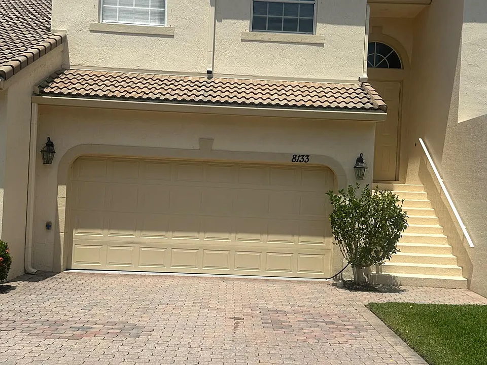 8133 Mulligan Cir