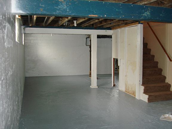 4th image of 1161 White Bear Ave N