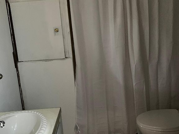 4th image of 2826 E 138th Pl #25