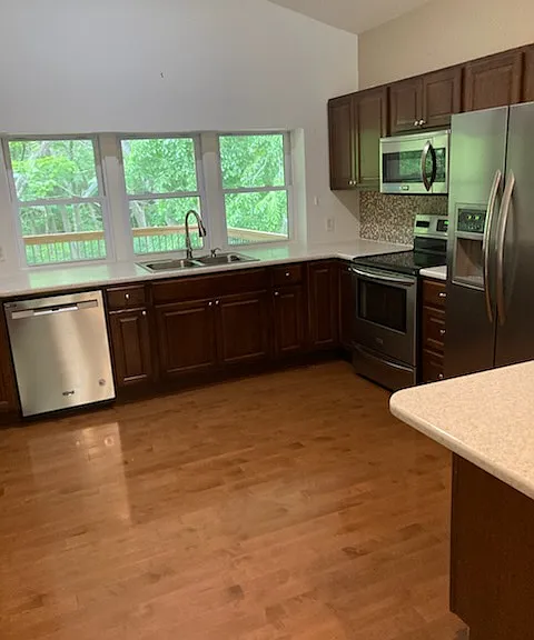 1812 NE Bren Mar Rd — Photo 1