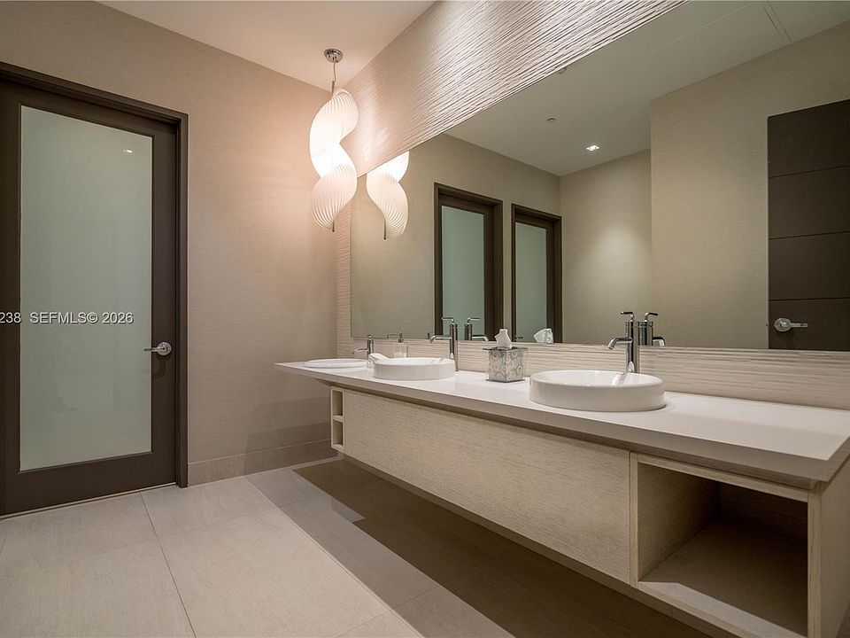 1st image of 17301 Biscayne Blvd APT 203