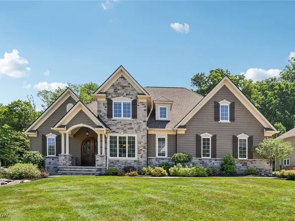8075 Butler Hill Dr, Concord Township, OH 44077