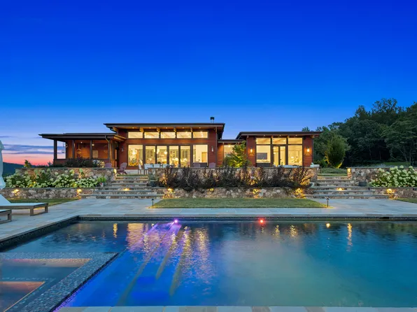 8425 Lee Hwy, Warrenton, VA 20186