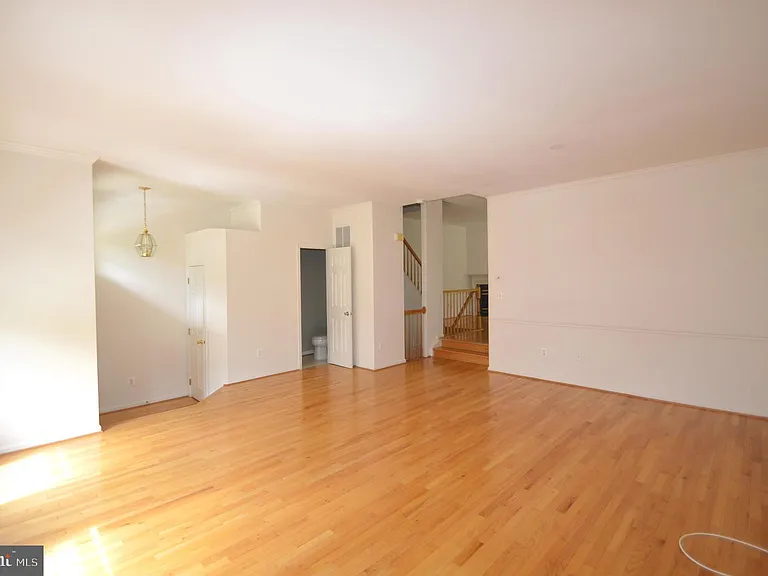 4209 Trumbo Ct — Photo 8