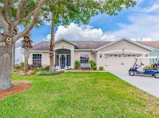 10621 Collar Dr, San Antonio, FL 33576