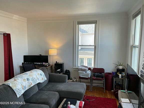 2nd image of 400 Asbury Ave APT 4