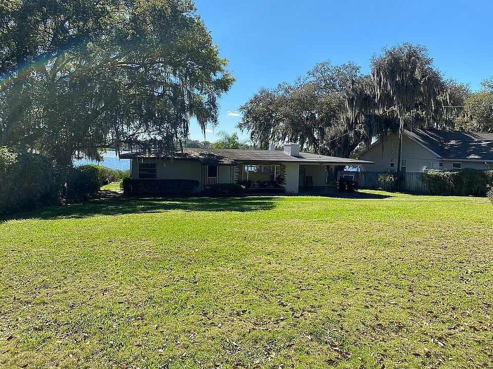 1/2-acre lot w deep setback