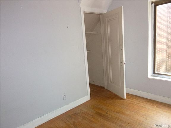 3rd image of 16811 Ilene St