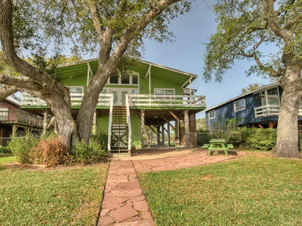 4641 Rio Dr, Brazoria, TX 77422