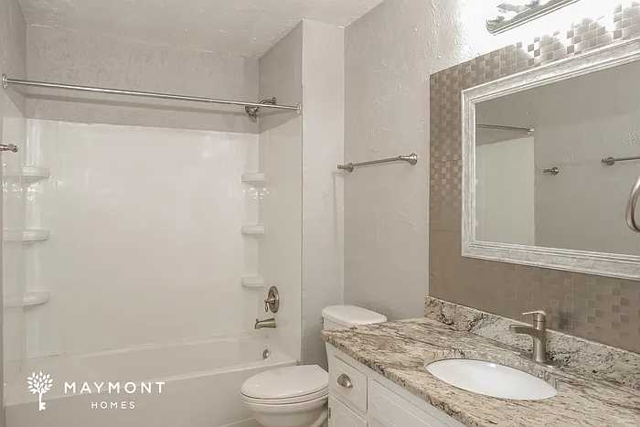 619 Larry Dr — Photo 10