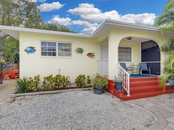 211 120th St #A, Marathon, FL 33050