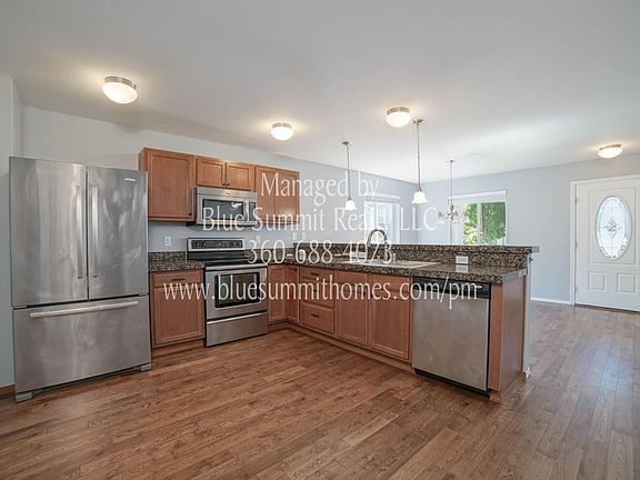 4th image of 1340 Sinclair Dr