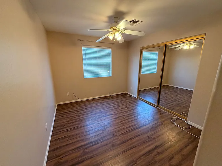 1041 S Matilda St — Photo 13