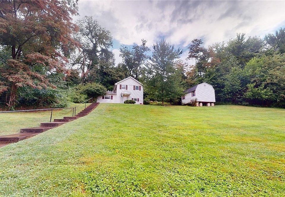 1st image of 205 Maine St