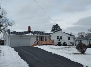 256 Hopewell Dr, Struthers, OH