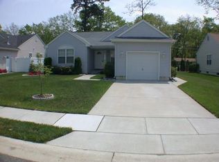 10 Golf Dr, Mays Landing, NJ 08330