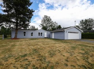 165 Green Acres Dr, Castle Rock, WA 98611
