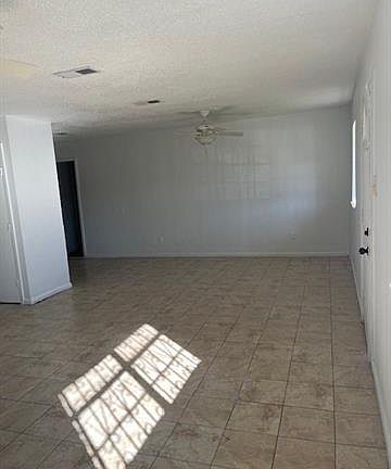 4th image of 3431 Bennett St
