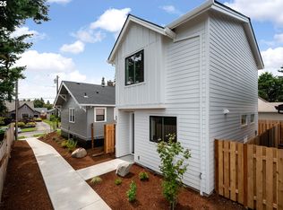 6961 NE Stanton St, Portland, OR