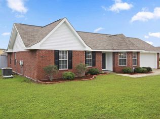 2201 Irma Cir, Ocean Springs, MS 39564