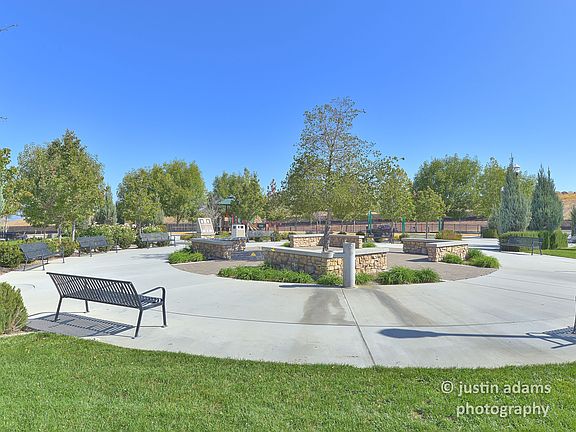 3rd image of 317 Casselino Dr