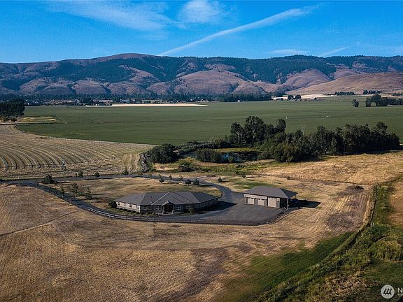 2nd image of 631 Radiant View Drive