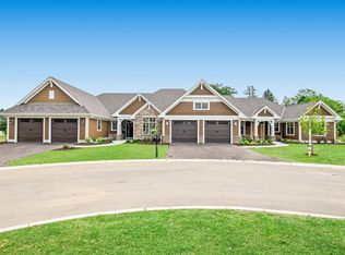 12451 N Woods Ct, Mequon, WI 53092
