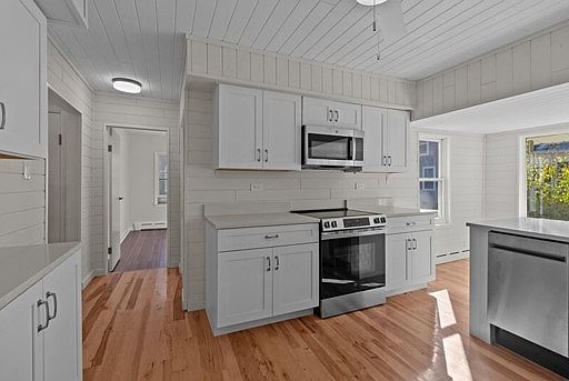 5th image of W3926 Springbrook Rd