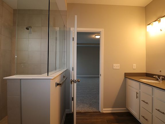 5th image of 11485 Flynn Pl