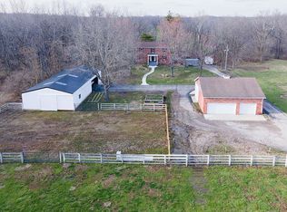 5551 Hogan Rd, Auburn, IL 62615