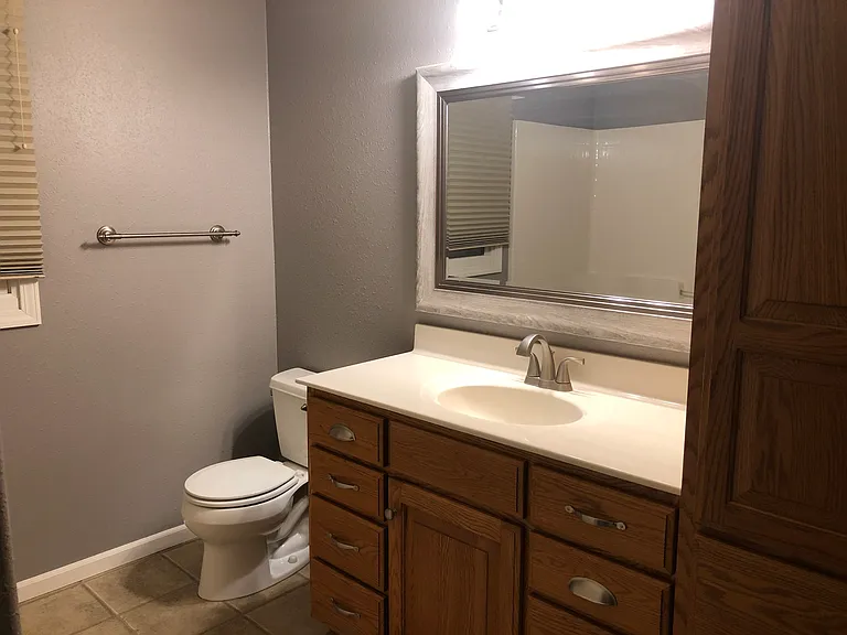 2419 Camzie Dr — Photo 9