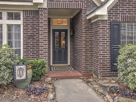 2nd image of 3515 Shady Village Dr