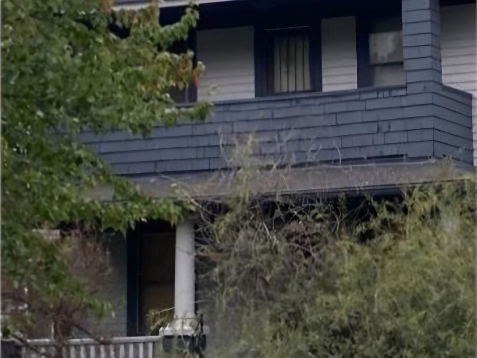 1st image of 11301 Parkview Ave Unit 1