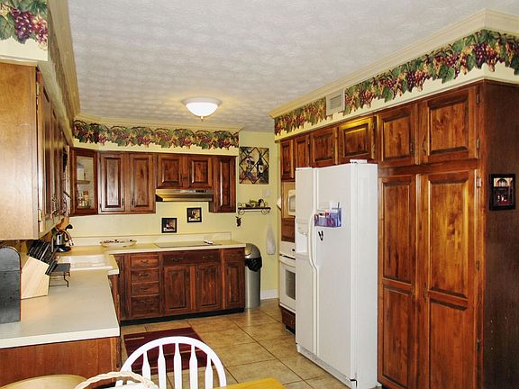 2nd image of 1231 Grove Park Dr