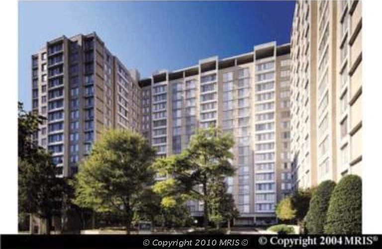 2nd image of 4515 Willard Ave APT 1821