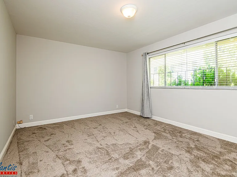 600 Pennsylvania Ave #18 — Photo 11