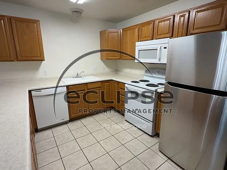 493 Coronado Way #A — Photo 28