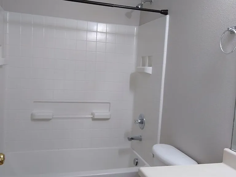 340 Andrew Dr — Photo 31