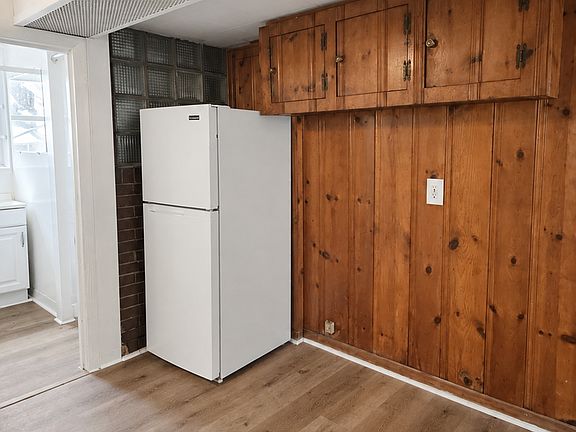 5th image of 2917 Cornwall Rd Basement 1