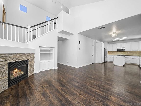 5th image of 30058 Laurel Creek Dr