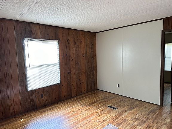 3rd image of 45 Peaceful Pines Dr