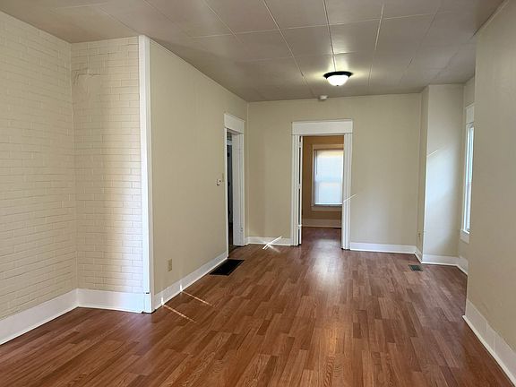 5th image of 5266 NE 15th Ave