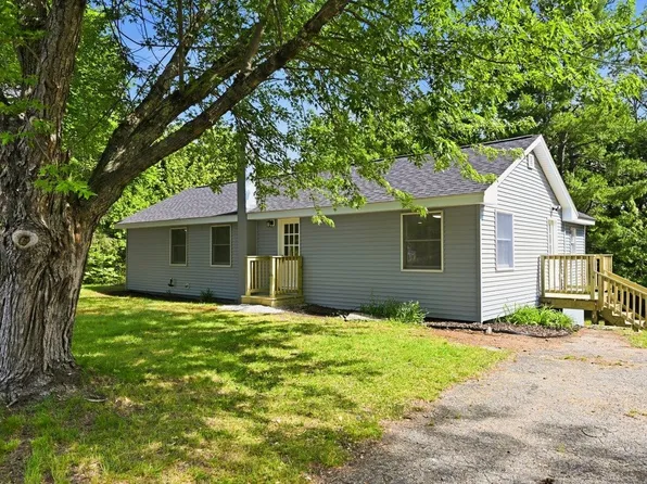 78 Crowhill Road, Rochester, NH 03868