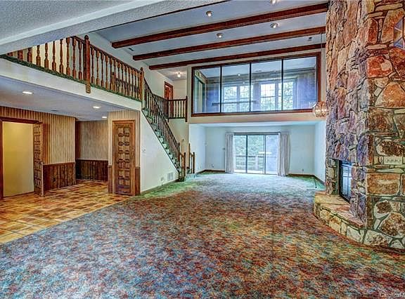 2nd image of 110 Amity Cir