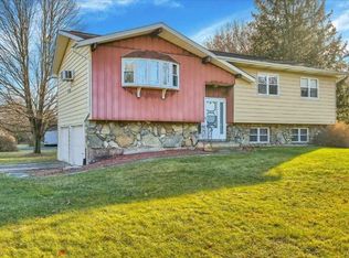 2 Paulette Ln, Wappingers Falls, NY 12590